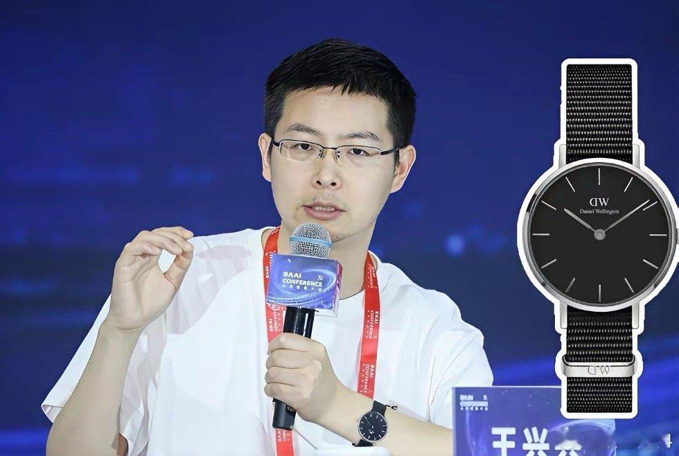 王兴兴这个人长的很周正皮肤白皙，五官端正更难能可贵的是他手上一直戴着一块表。王兴
