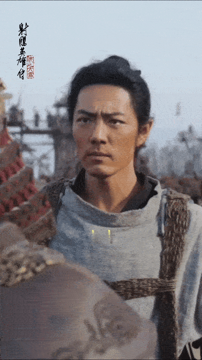 肖战庄达菲《射雕》骑马照曝光。两人身着古装，共骑一马，英姿飒爽。照片中，侠侣风范