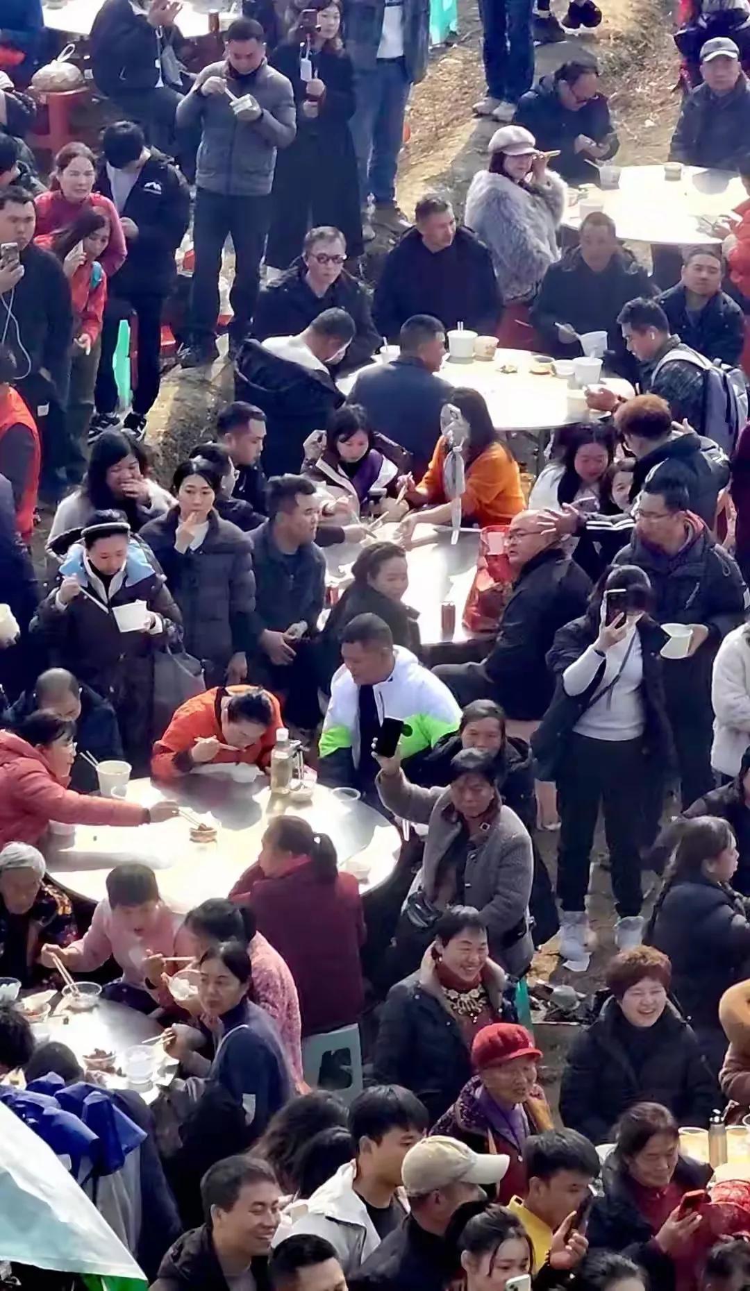 如何看待求助按猪女孩呆呆一天涨粉150万网络平台每年都要制造几个大热点，捧红几个