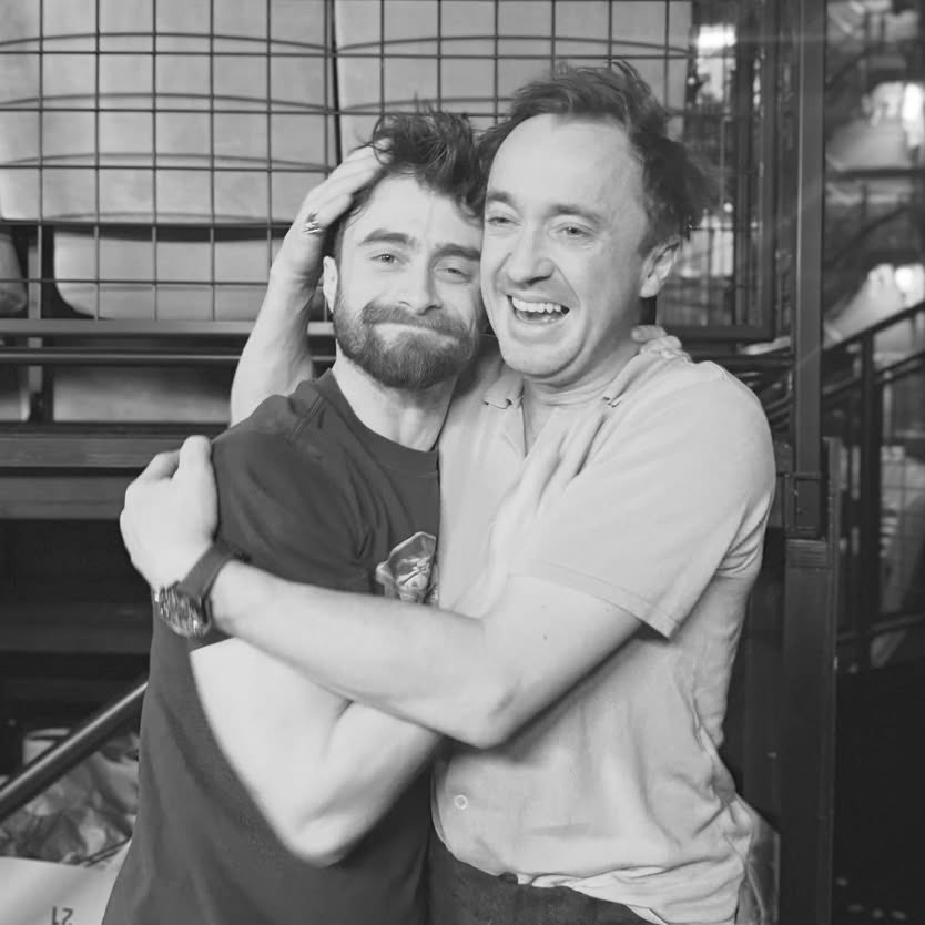 《哈利·波特》丹尼尔·雷德克里夫和汤姆·费尔顿最近重聚。 