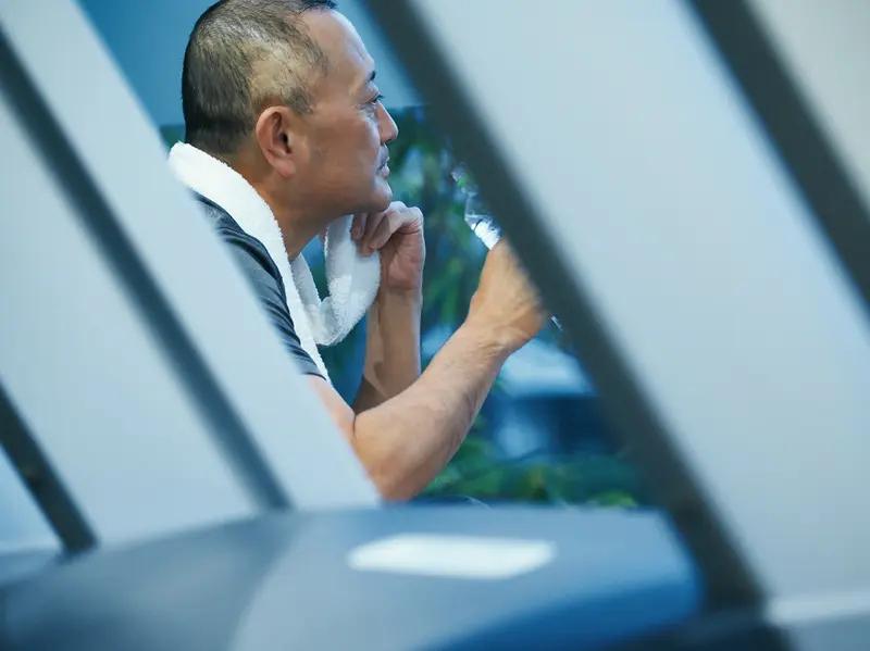 侯友宜敢明明明白白解释“对等尊严”吗？
面对即将登场的国共论坛，侯友宜急不可耐的