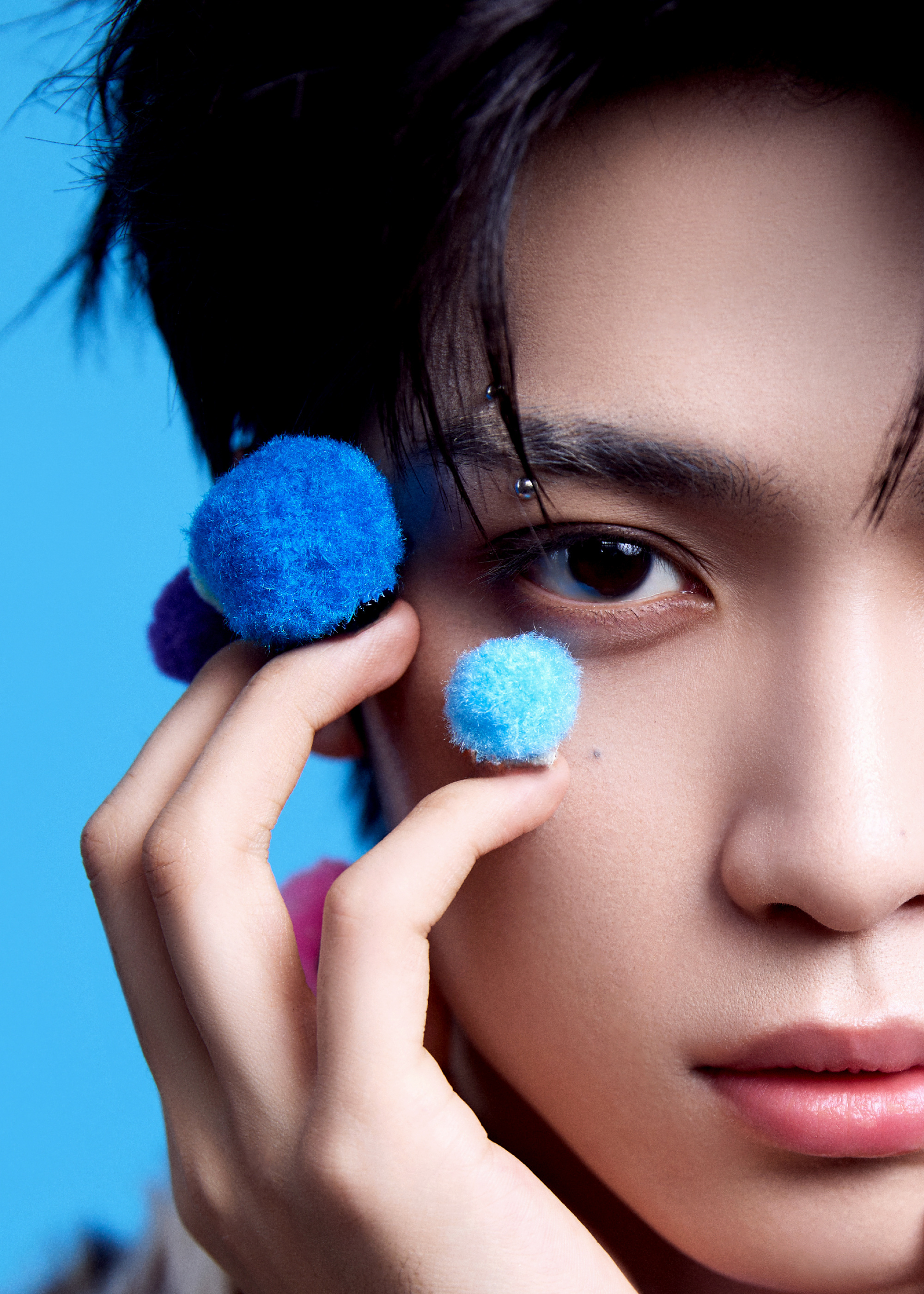 🔮 “你是黑夜耀眼的光，白昼绚烂的玫瑰”