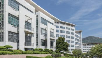 聊青岛科技大学之前，我先问你一个问题：全国橡胶行业超过三分之一的技术骨干来自哪所