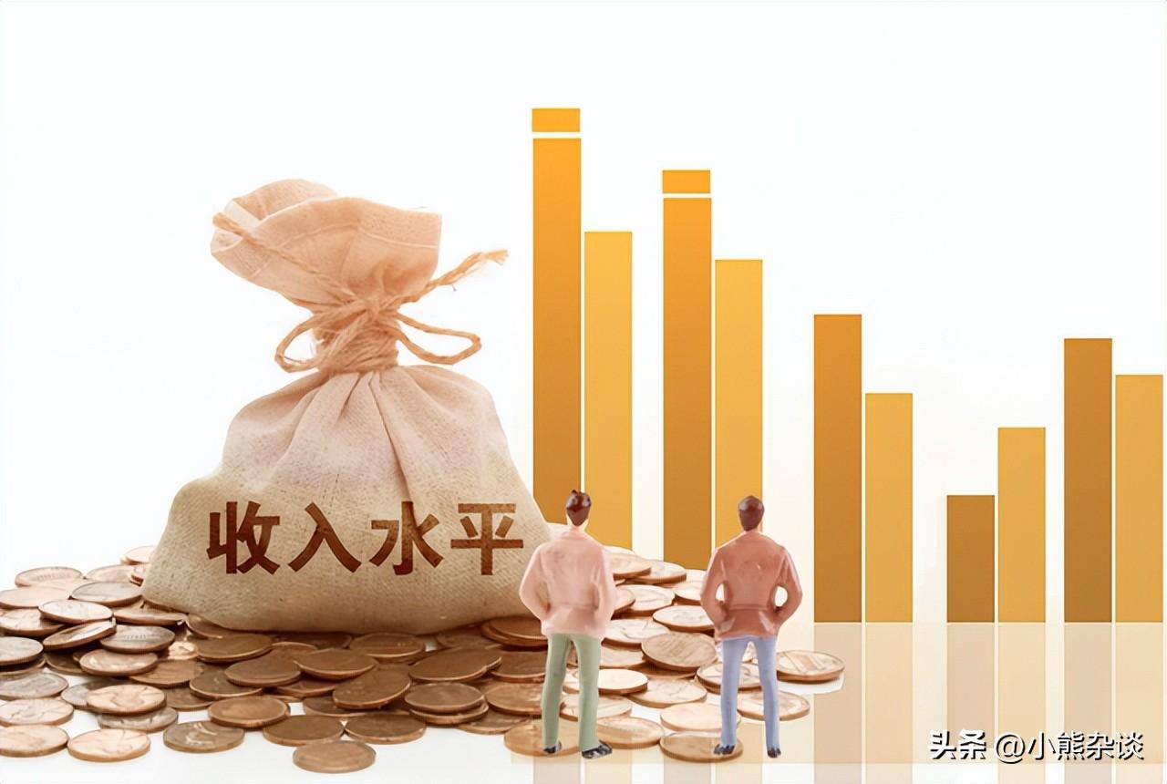 国家GDP狂飙，普通人却觉得穷，核心矛盾在于“蛋糕分不匀”。

劳动报酬占GDP
