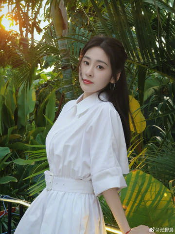 张碧晨愚人节整活 这波整活真的太圈粉！愚人节小号挂黑自己，搞笑不尴尬，自然又真诚