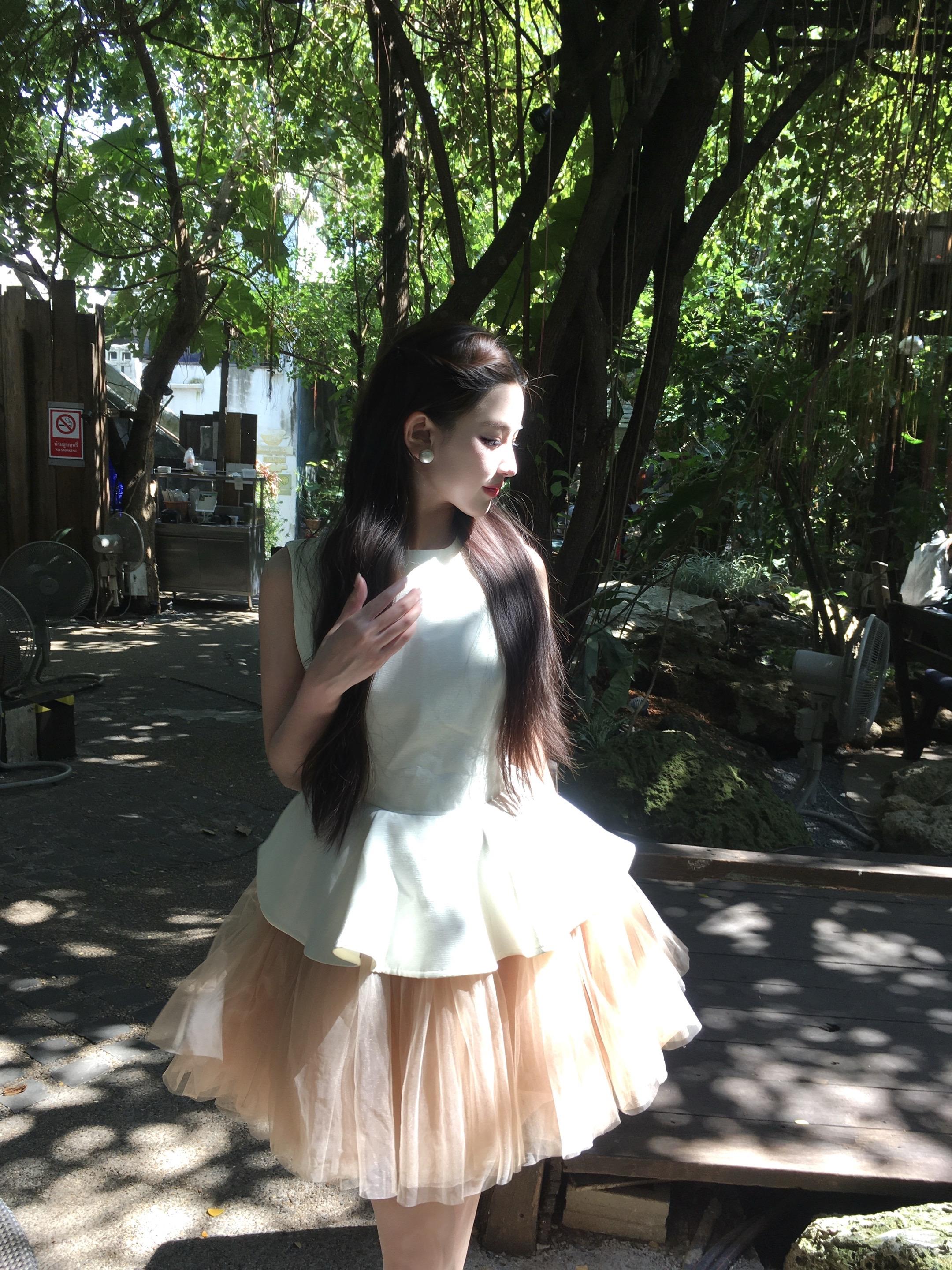 喜欢阳光穿过树叶的感觉