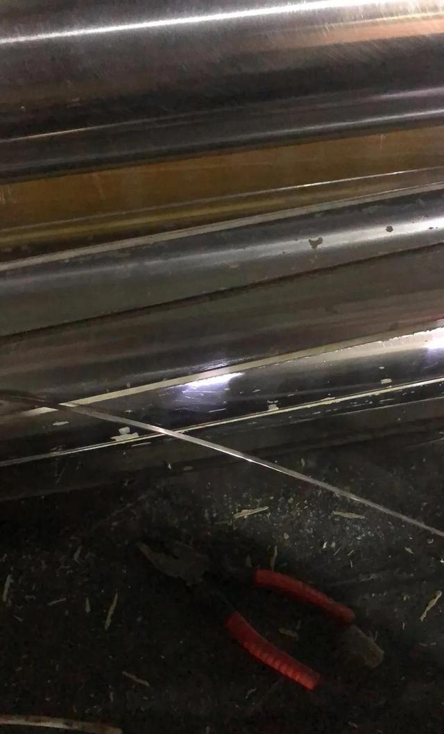 俄罗斯没法对付海马斯的根本是因为俄空天军飞机数量太少，出勤率太低，精确制导武器也