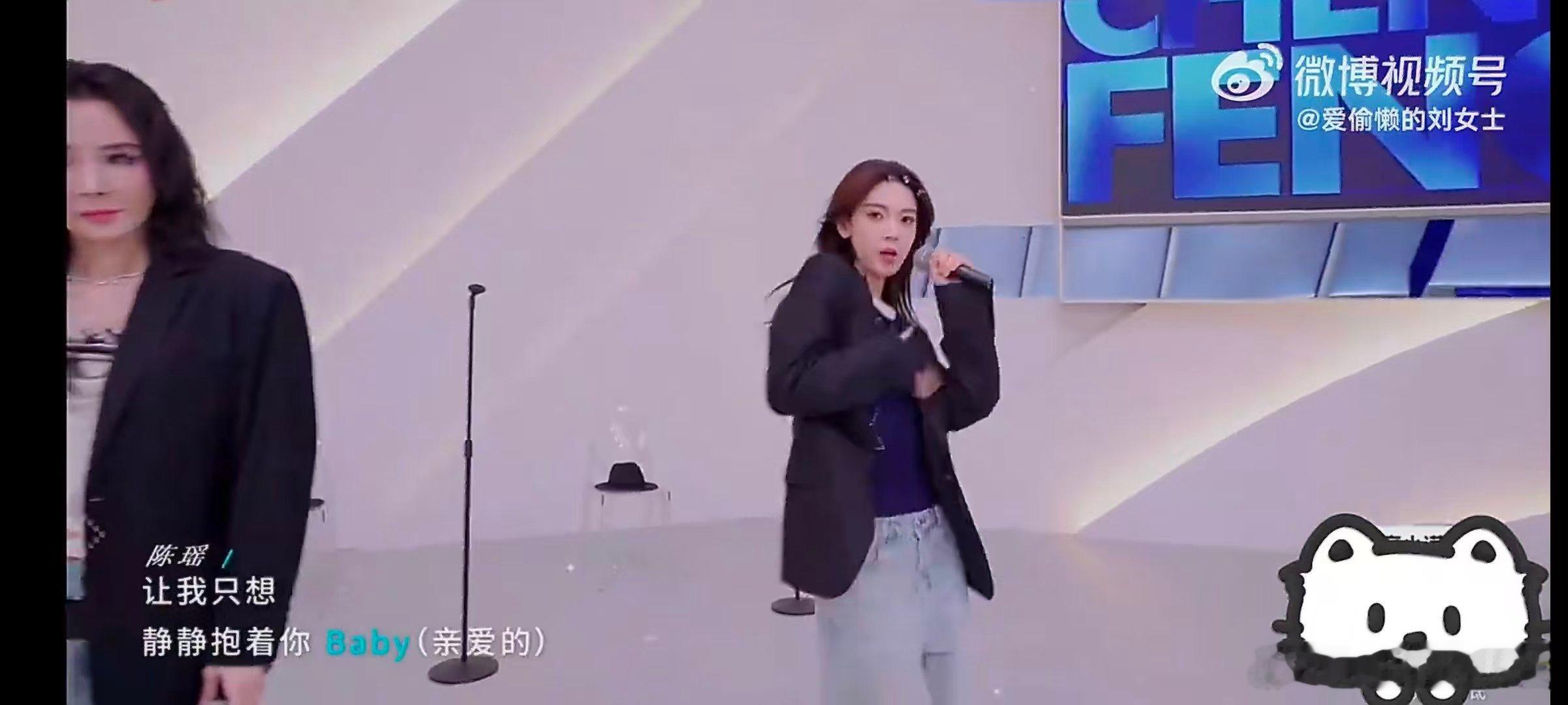 浪姐黑西装版的1987乘风2026就算舞台出现小插曲，姐姐们依旧从容稳住全场，黑