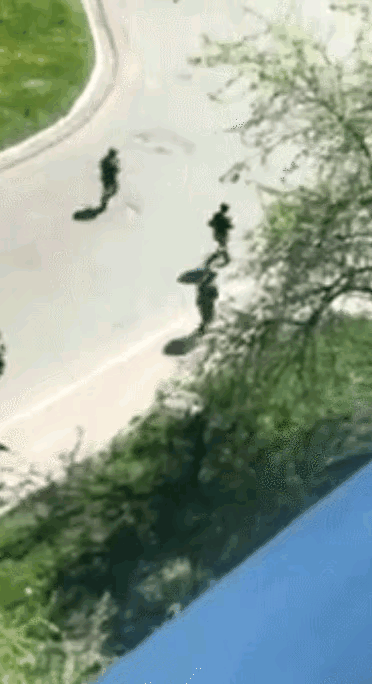 这下玩大了！俄罗斯自由军进攻俄罗斯本土，势如破竹，连下数个城镇！普京已经知道了，