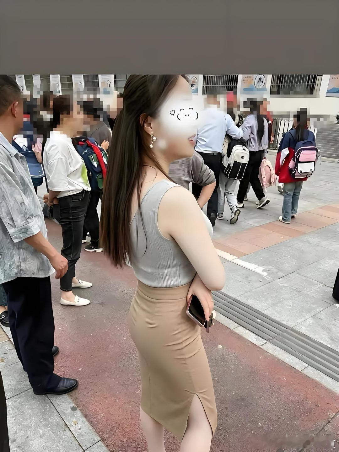 怪不得孩子爸爸这两天送孩子上学那么积极，原来是因为这个啊？[发怒]
