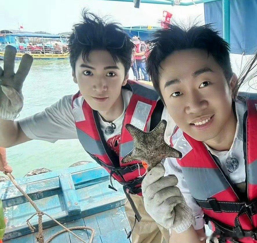 杨迪说陈哲远很会照顾人  友间合租屋阵容官宣 长得好看还暖心的帅哥真的不多见啦[