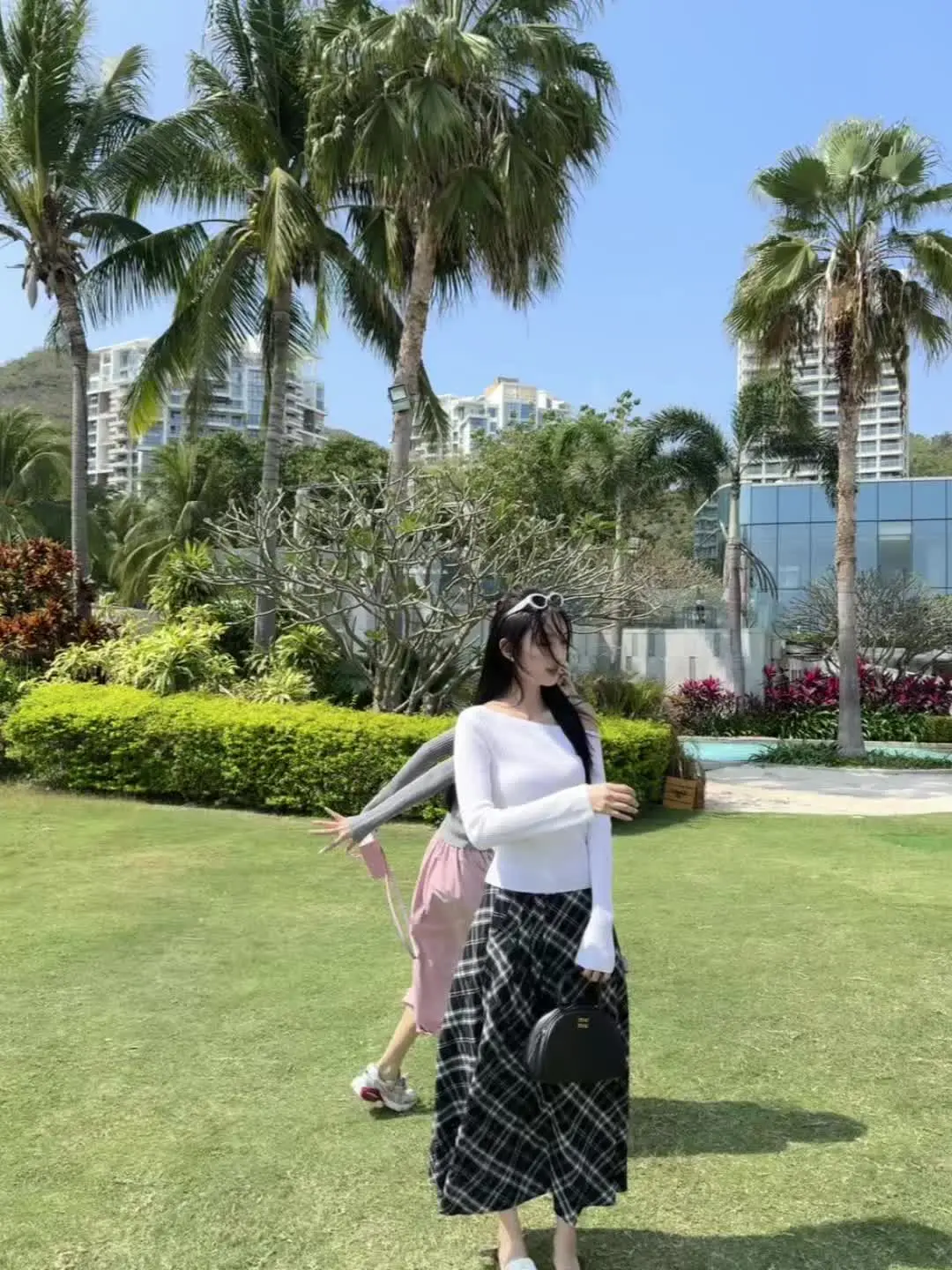 和妹妹一起打扮一下 好喜欢今天的穿搭！
