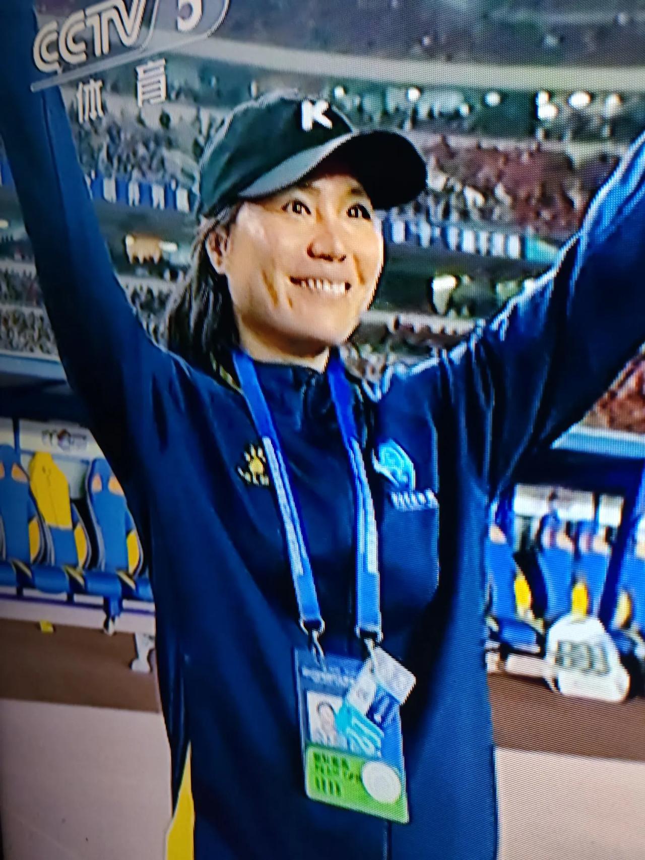 今天是3.8节——为她点赞！作为球迷已经很久不看足球赛了，尤其是中国男足比赛。但