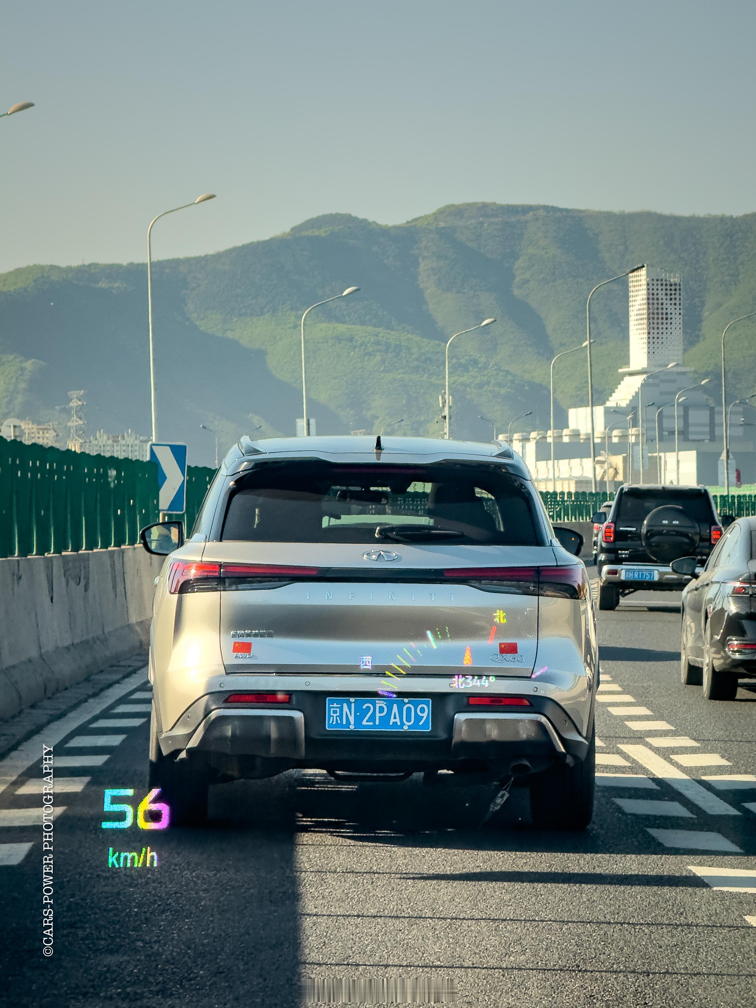 五一高速路遇📷📷📷比库里南还少见的SUV英菲尼迪QX60有一段时间英菲在国