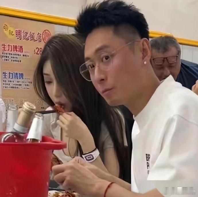 哭死！！！奉劝家人们找对象，看不清男友的面目时，看看他的男闺蜜好不好，张嘉倪就是