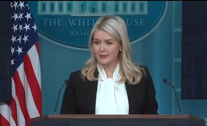 白宫发言人：美利坚合众国从不会袭击平民
 
记者问：美国是否空袭了一所女子小学并