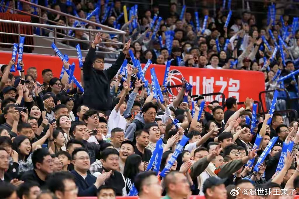 中超单轮观赛人数破30万创纪录 青岛双雄小长假迎硬仗 CBA青岛男篮季后赛首战山