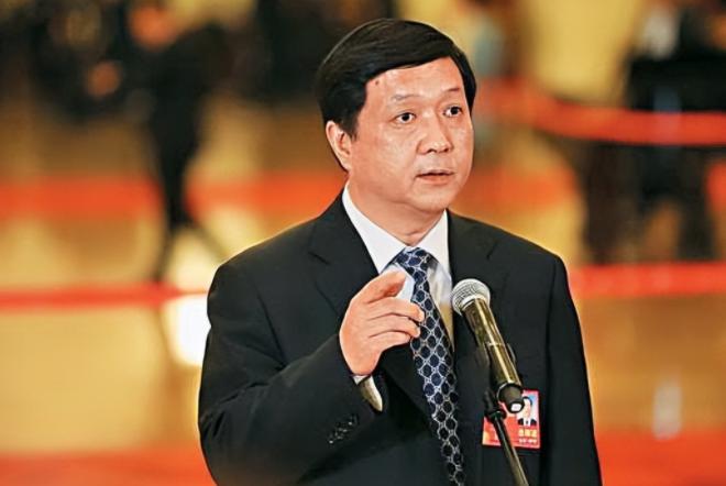 就在这两天，中科院的官网上，有个变化不简单：歼-20的总设计师杨伟，简历被撤了。