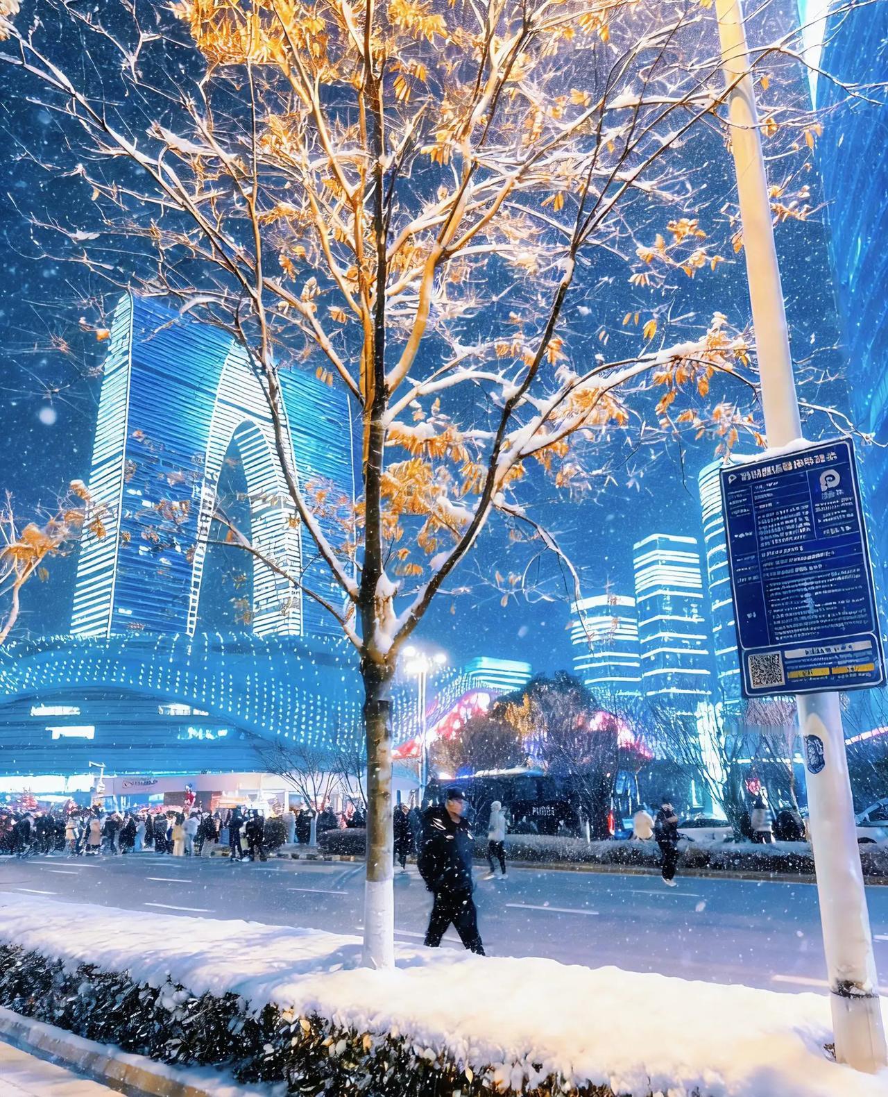 北国风光的千里冰封确实壮阔，但，江南人家的玲珑雪韵，也足够温婉动人～～～
姑苏的