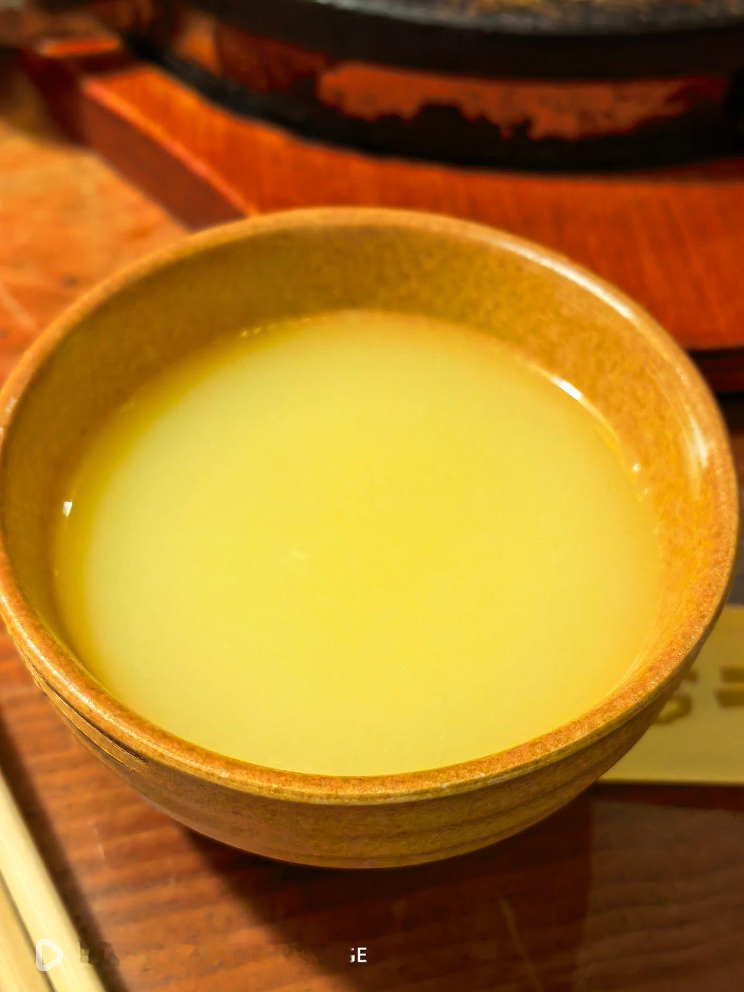 大家午餐吃了吗？大口喝米酒，大口吃米肠[二哈]这一顿下去感觉晚餐都不用吃了哈哈哈