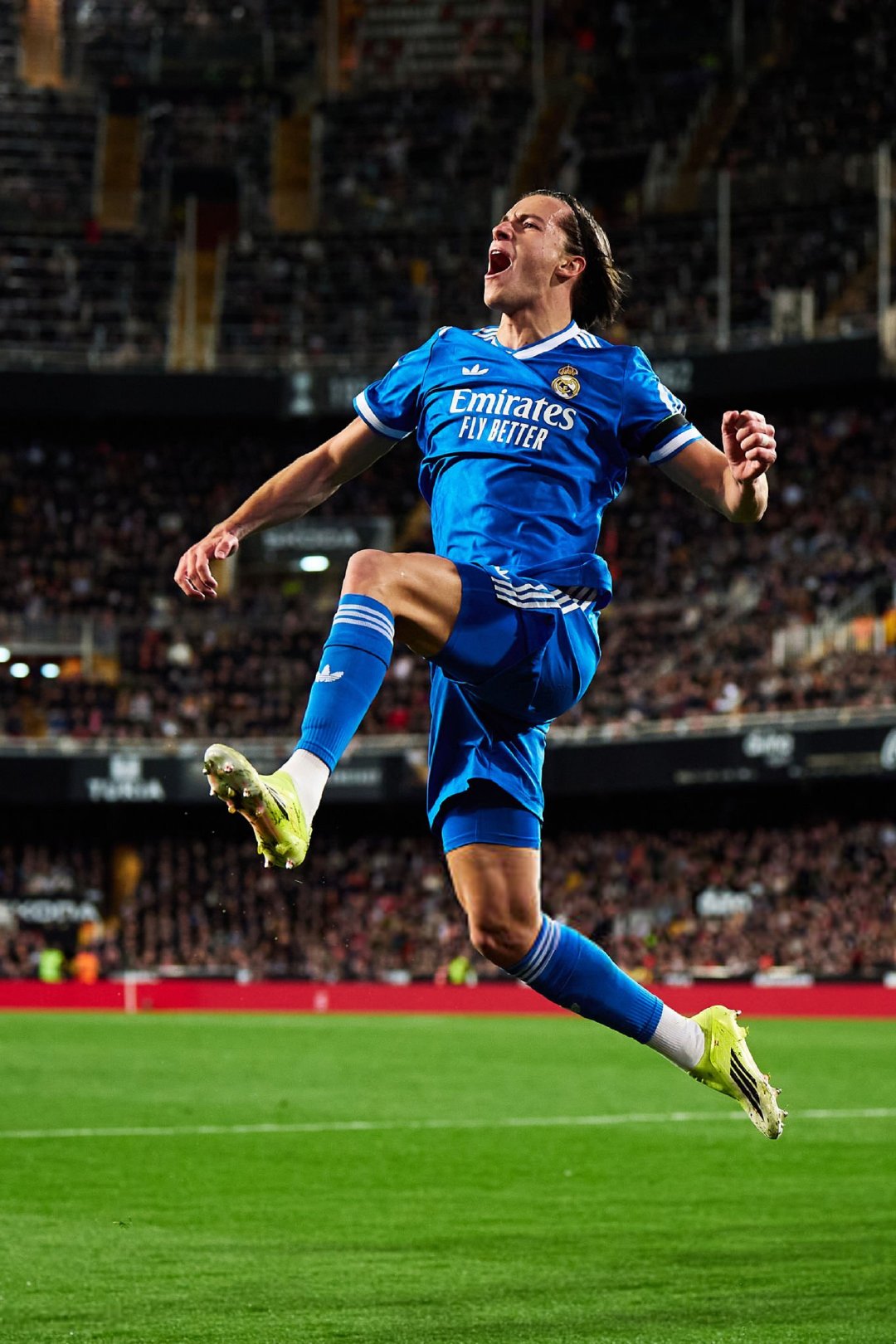 【全场】瓦伦西亚0-2皇家马德里卡雷拉斯&姆巴佩进球，联赛7连胜，积分榜继续紧追