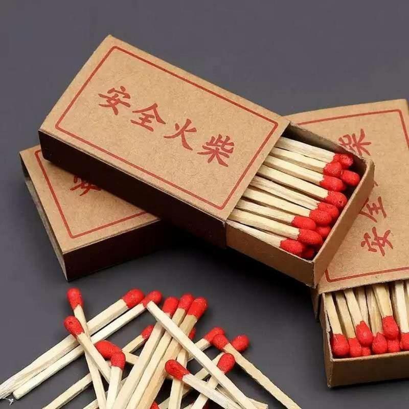 有人竟真的觉得：那时穷得连一盒火柴都买不起，只能买半盒，这是真事！（下图一）
然