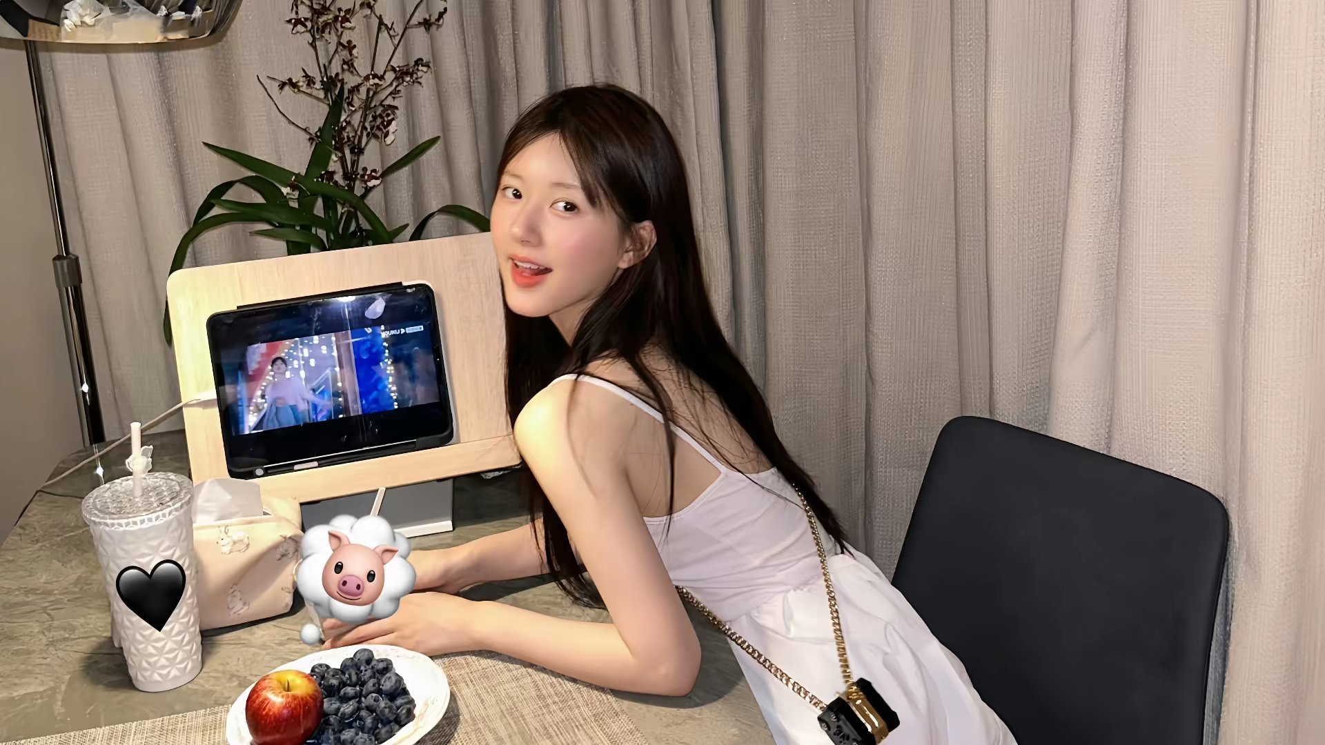 赵露思 zls赵露思珠帘玉慕zls赵露思苏慕遮🦋·𝐴𝑙𝑤𝑦𝑠 𝑙?