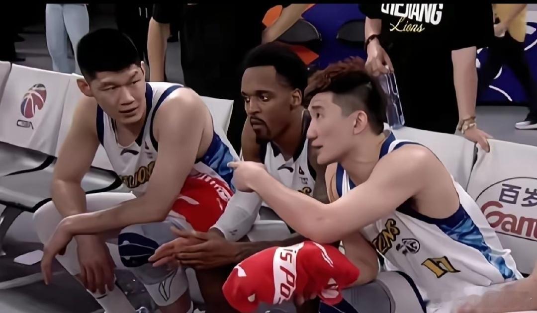 浙江广厦男篮外援巴里布朗的目前报价山西男篮都吃不下？大家看看CBA俱乐部还剩哪家