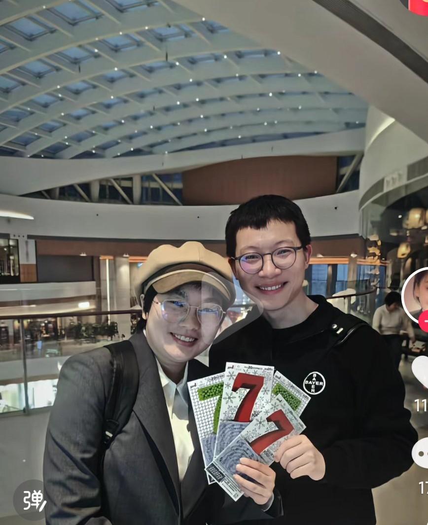 王婆说媒的这一对真的是天作之合啊，真的是太让人羡慕了啊，都是非常优秀的人啊，果然