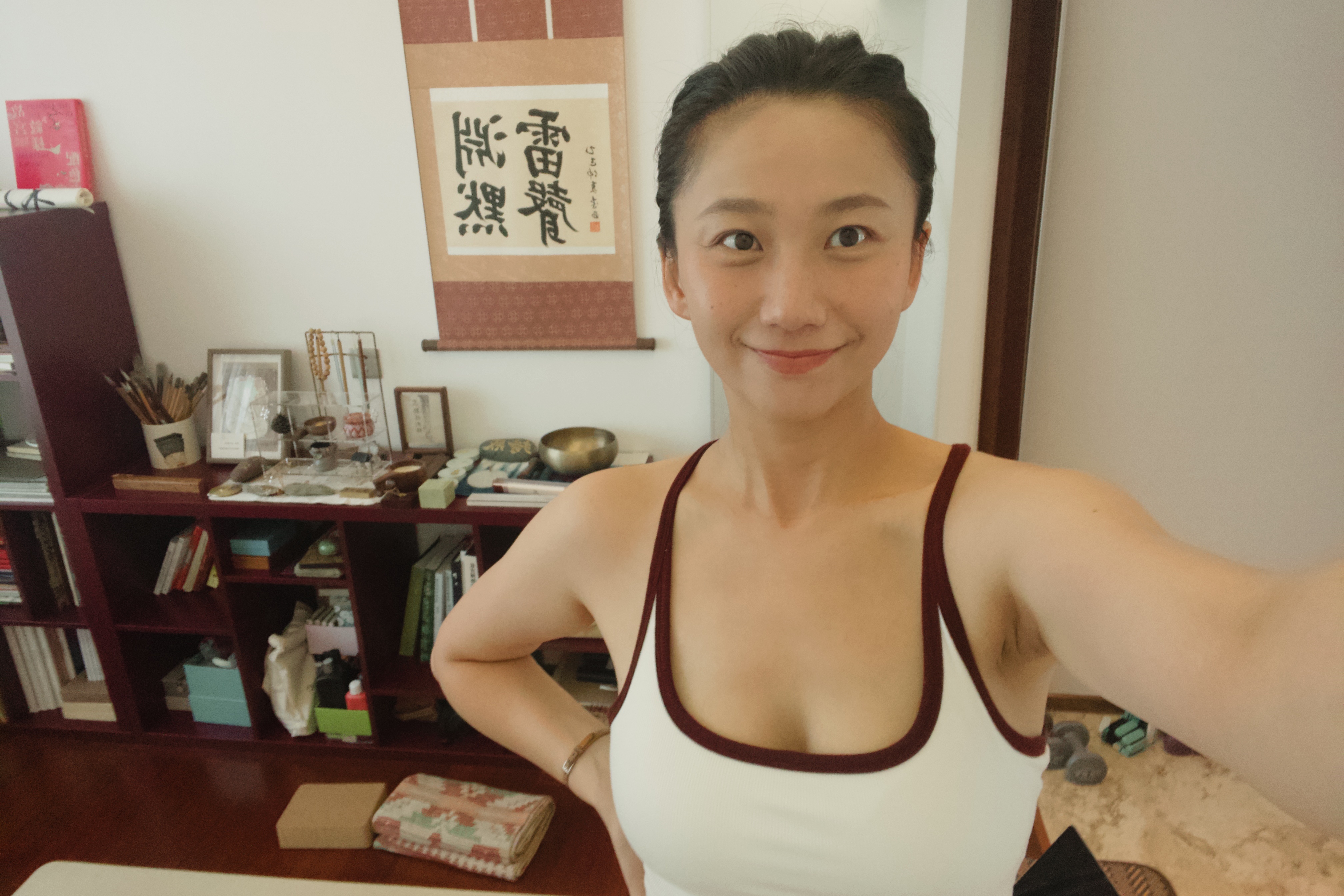 刚刚做完一节70分钟的中医经络瑜伽，心包经疏通后人的面相be like👇我觉得