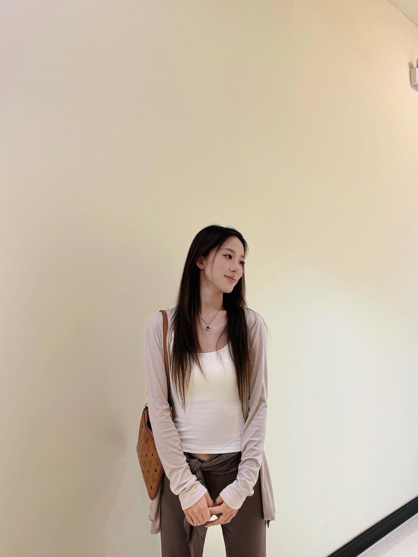哭包小姐 展信佳  我依然坚信人生而独行