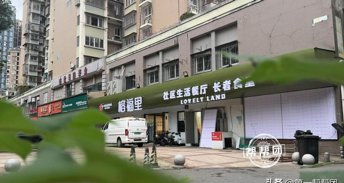 福州的长者食堂不靠施舍活着了。
十块钱一餐，赚不到三毛，原来只能靠政府贴钱硬撑。