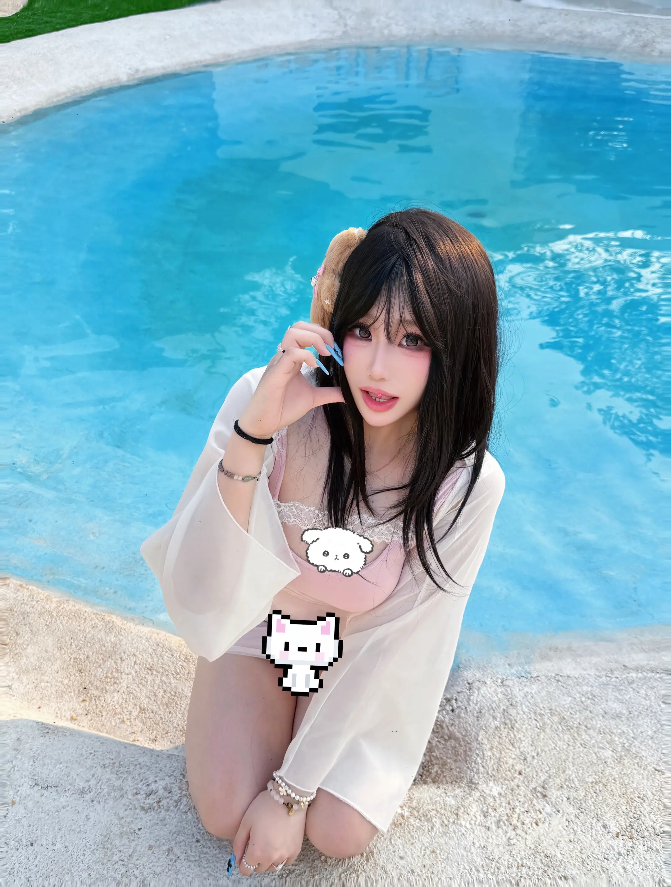 无法与食物分手的女人。