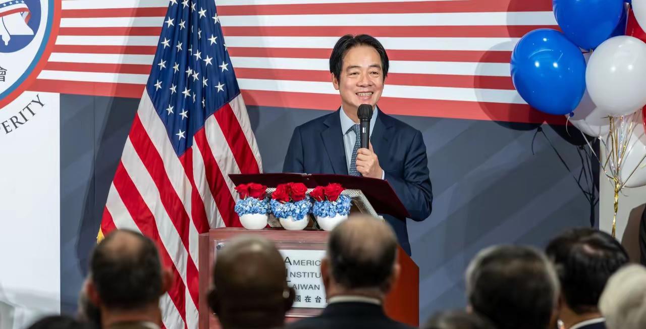 没仪式，台湾很寒心

5月27日晚上，赖清德前去参加一场晚会。
他原本满心期待，