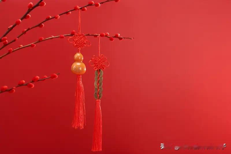 一人一句新年祝福 龙腾万里，愿你在新的一年乘风破浪，好运加满，福禄双全。新的一年