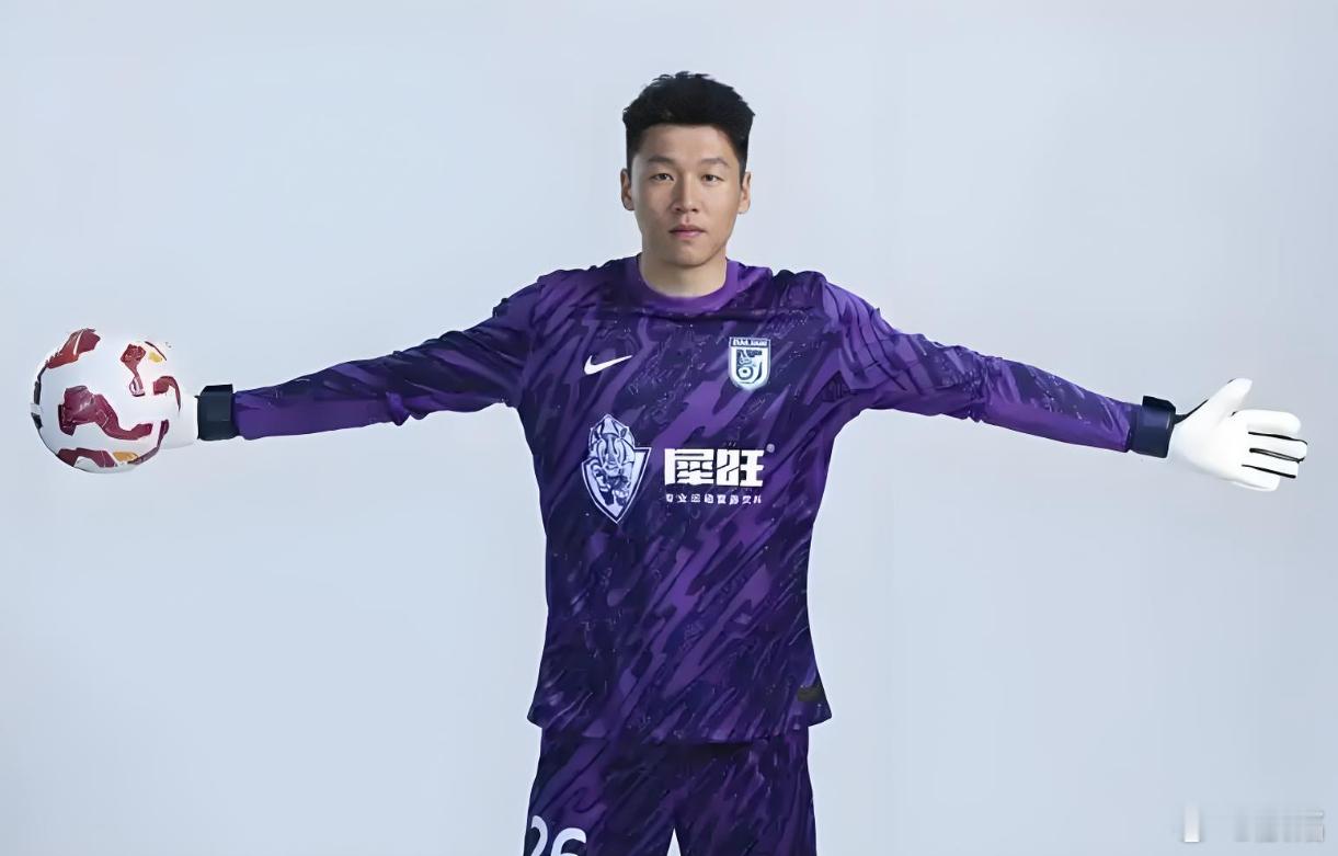 大连英博vs北京国安 我觉得马莱莱、阿利米必须向黄子豪道歉。这本来是一场黄子豪一