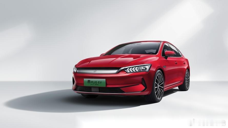 销量暴增好哇 说明中国滴汽车很受欢迎......凤凰新闻【中国汽车在英国销量暴增