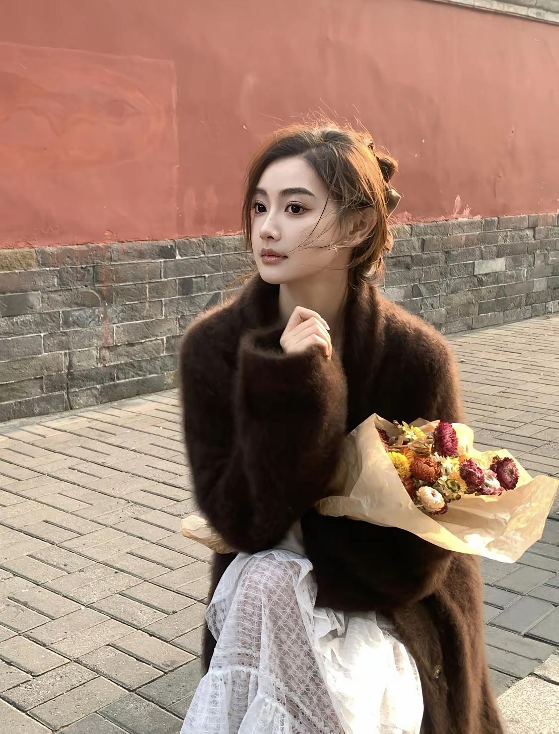 红墙地下的守望