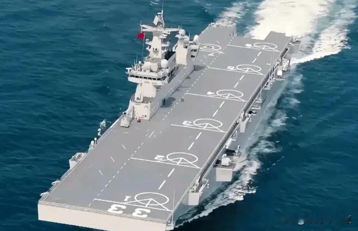 你有没有想过，如果将中美两国的海军舰艇一字排开，进行一场全景式的实力盘点，画面会