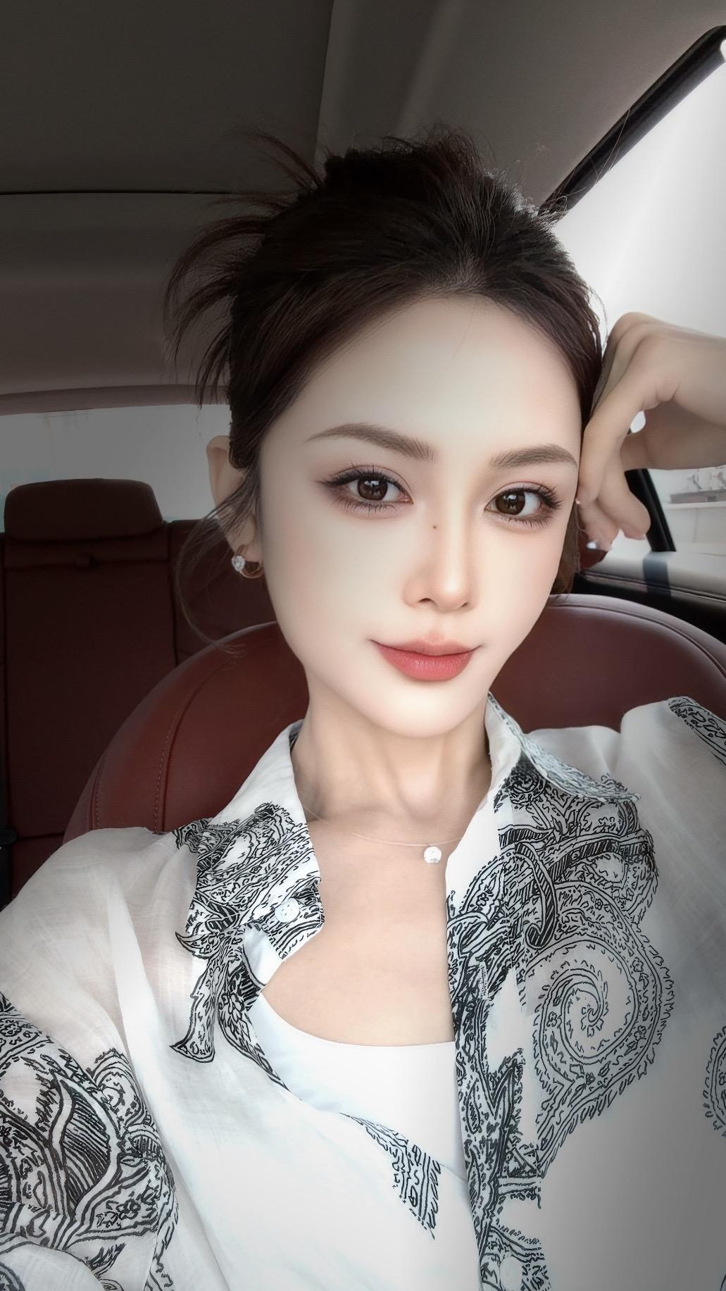 他说你任何为人称道的美丽 不及他第一次遇见你