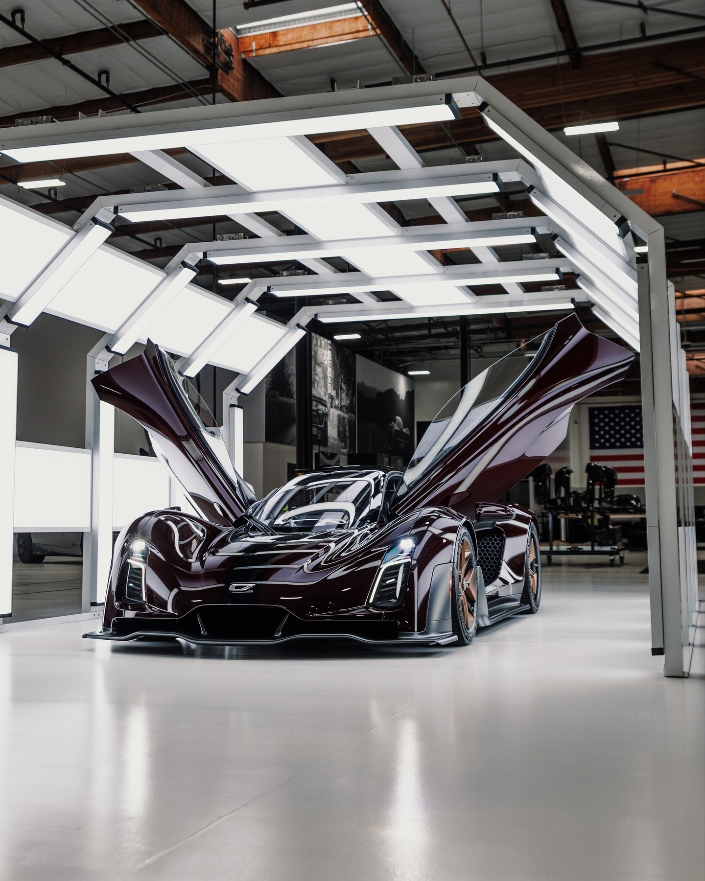 Czinger 21C VMAX 门设计的好夸张！ 