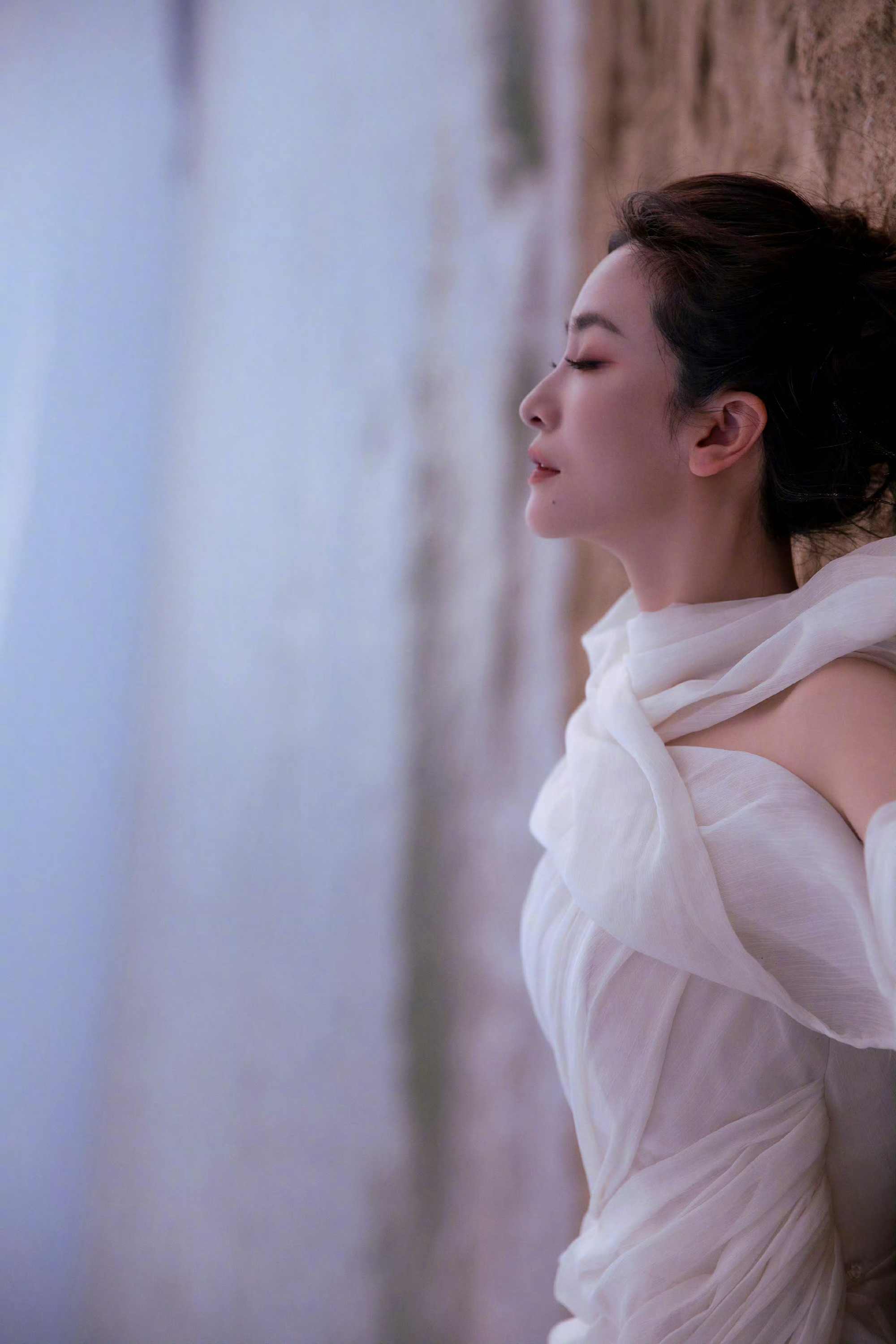 沉浸在李晟的美貌里无法自拔～ 不得了了，氛围感拉满！ 