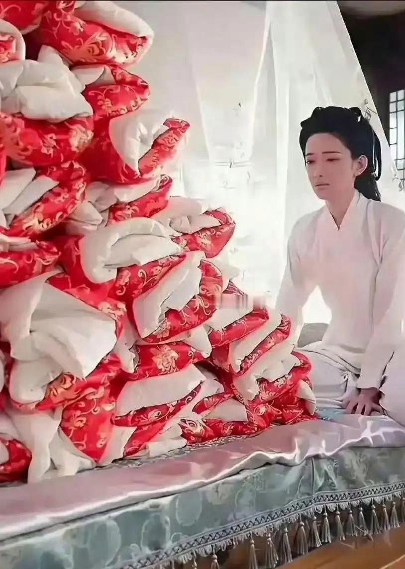 一胎生99个宝宝最终还是被下架了，因为这剧情太离谱了，就是穿越到外太空也不能这么