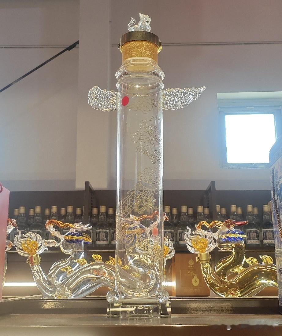 销售和市场营销为什么那么难?
从人家口袋里面掏钱，是世界上最难的事情！
要去了解