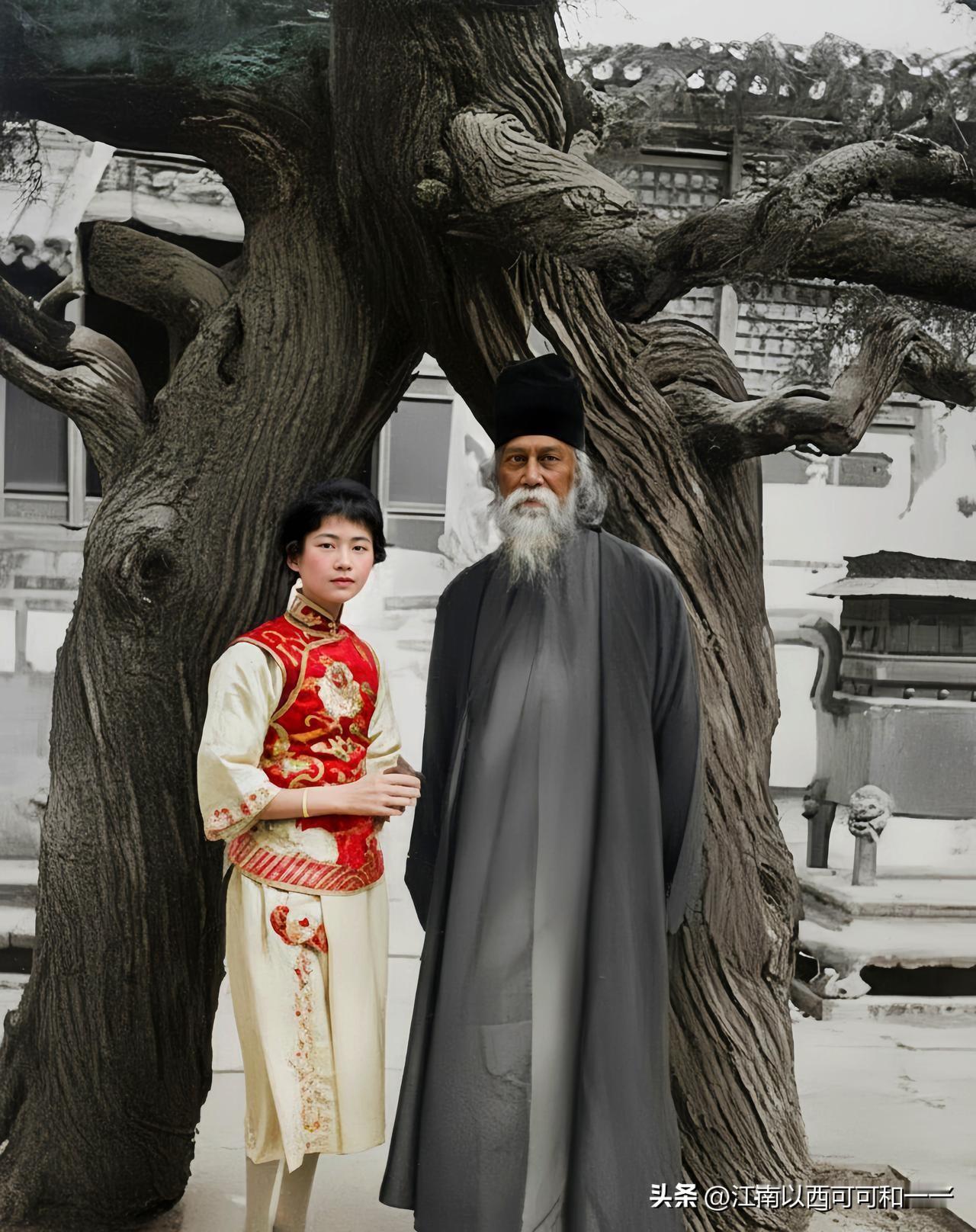 她有多美？不愧是陪伴诺贝尔文学奖的排面