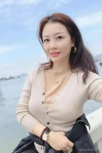 上海那些月入两三万甚至十几万、四五十岁还没结婚的高知女性，不是不想嫁，是一路读书