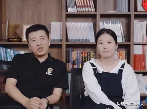 张雪峰突然离开，最难过的就是他的家人，而他的妻子李丽婧，眼下还要面对一个很现实的