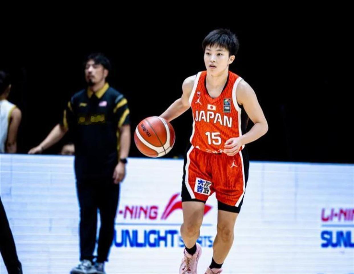 中国女篮的梦魇！日本U18女篮核心小后卫竹内美也！
   竹内美也只有17岁现在