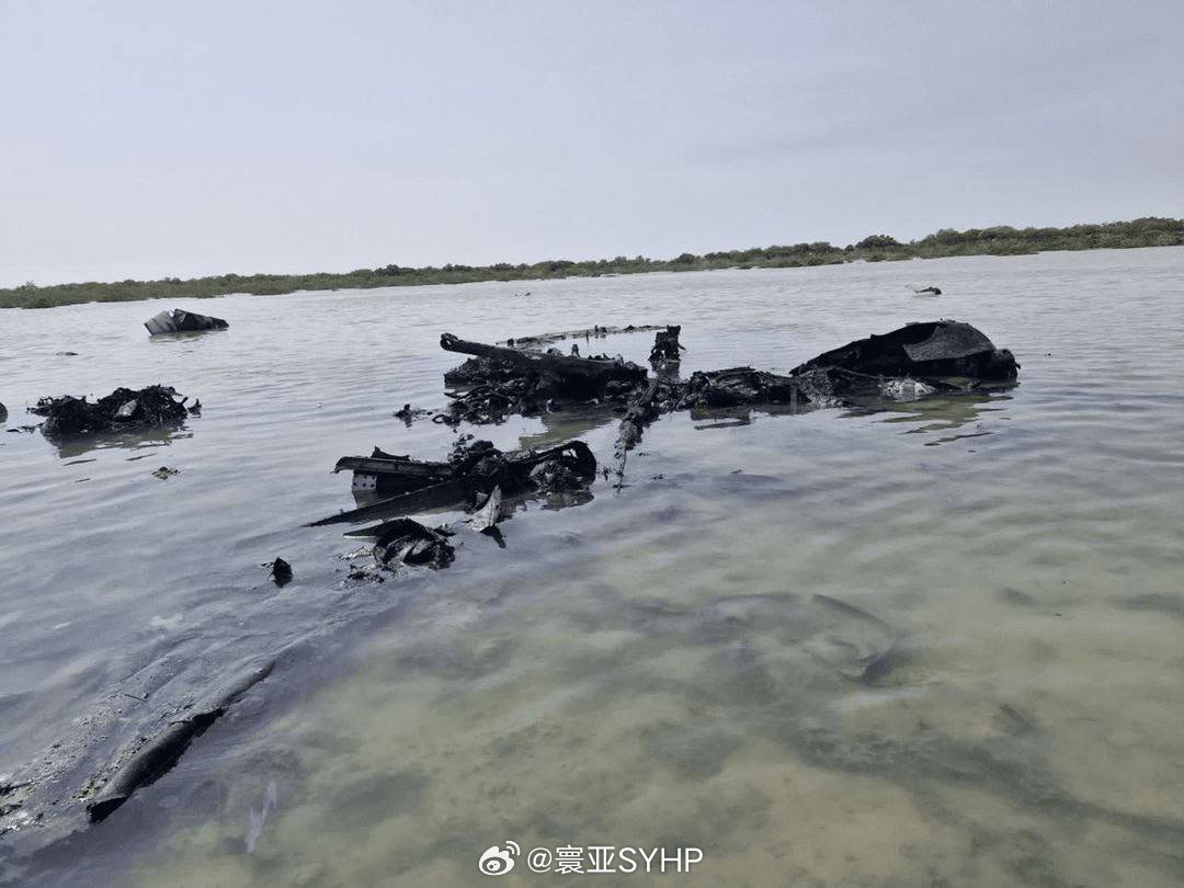 伊朗防空部队在霍尔木兹甘省沿海击落一架以色列“赫尔墨斯-900”无人机，照片显示