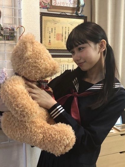 黑崎蕾娜 